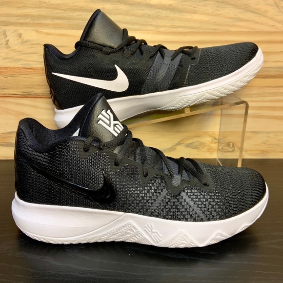 kyrie brooklyn shoes